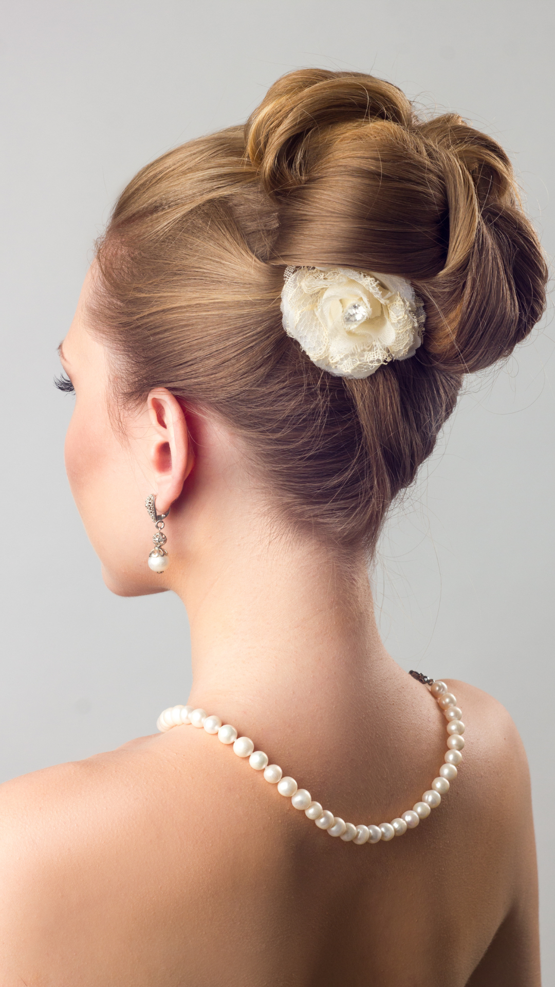 Romantische Hochsteckfrisur Braut Salon Palmira Graz